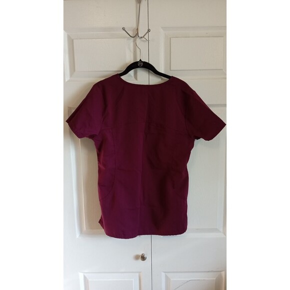 Two basic scrub tops Maroon and Grey tops - Picture 2 of 10